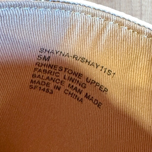 NWT Steve Madden Sparkling ‘Shayna’ Tall Boots in Silver Rhinestone Size 5 - Picture 8 of 16